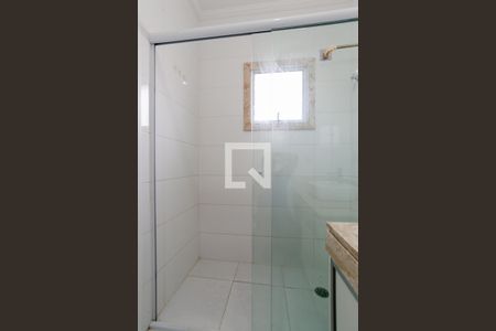 Casa de condomínio à venda com 200m², 3 quartos e 3 vagasBanheiro da suíte 1