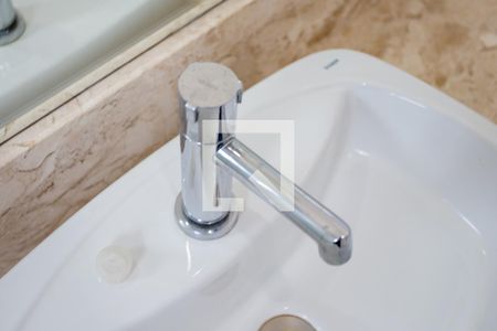 Casa de condomínio à venda com 200m², 3 quartos e 3 vagasBanheiro da suíte 1