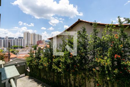 Vista da varanda da sala de estar de casa de condomínio à venda com 3 quartos, 200m² em Vila Romero, São Paulo