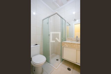 Casa de condomínio à venda com 200m², 3 quartos e 3 vagasBanheiro