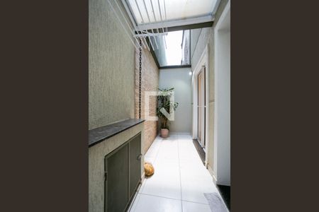 Casa de condomínio à venda com 200m², 3 quartos e 3 vagasÁrea de serviço