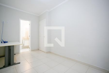 Casa de condomínio à venda com 200m², 3 quartos e 3 vagasSuíte 2