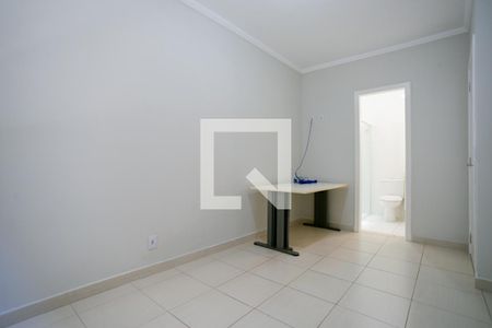 Casa de condomínio à venda com 200m², 3 quartos e 3 vagasSuíte 2