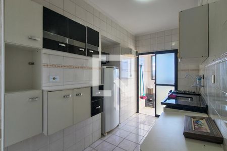 Cozinha de apartamento para alugar com 1 quarto, 50m² em Vila Tupi, Praia Grande