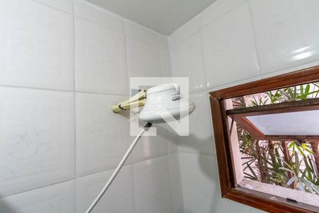 Casa à venda com 270m², 5 quartos e 3 vagas Casa à venda com 270m², 5 quartos e 3 vagasBanheiro 2