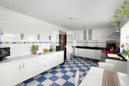 Casa à venda com 370m², 6 quartos e 4 vagascozinha