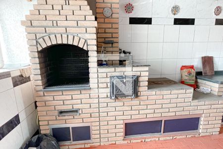 Casa à venda com 370m², 6 quartos e 4 vagaschurrasqueira