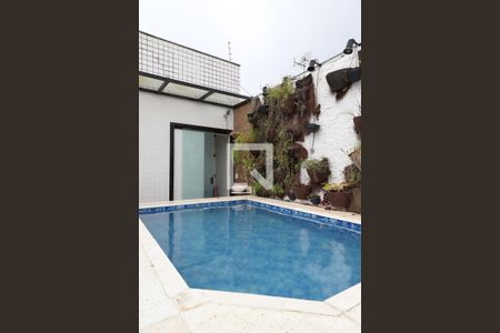 Apartamento à venda com 430m², 4 quartos e 3 vagas Apartamento à venda com 430m², 4 quartos e 3 vagasTerraço - piscina