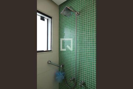 Apartamento à venda com 430m², 4 quartos e 3 vagas Apartamento à venda com 430m², 4 quartos e 3 vagasBanheiro da suíte 2