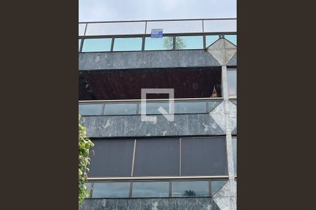 Apartamento à venda com 430m², 4 quartos e 3 vagas Apartamento à venda com 430m², 4 quartos e 3 vagasFachada