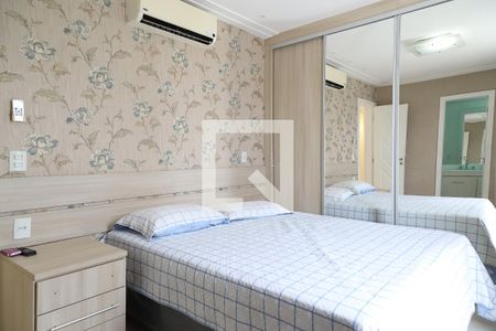 Apartamento à venda com 430m², 4 quartos e 3 vagas Apartamento à venda com 430m², 4 quartos e 3 vagasSuíte 2