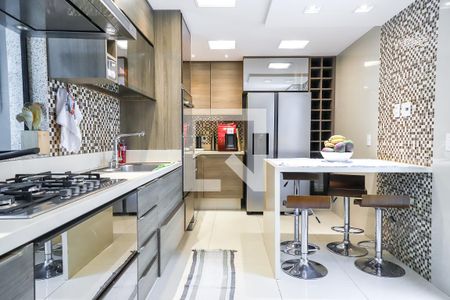 Apartamento à venda com 430m², 4 quartos e 3 vagas Apartamento à venda com 430m², 4 quartos e 3 vagasCozinha