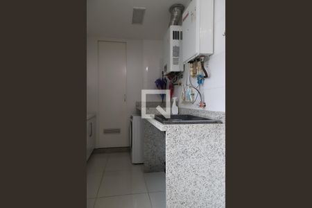 Apartamento à venda com 430m², 4 quartos e 3 vagas Apartamento à venda com 430m², 4 quartos e 3 vagasÁrea de serviço