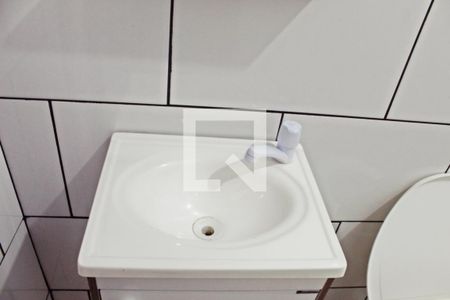 Banheiro de casa para alugar com 1 quarto, 34m² em Jardim Helena, São Paulo