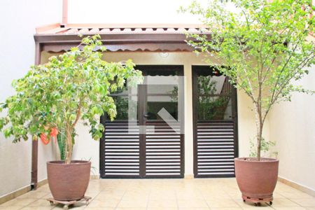 Casa à venda com 180m², 3 quartos e 2 vagasFachada Edicula