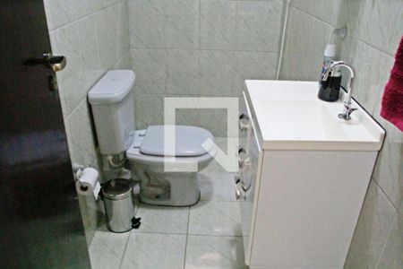 Casa à venda com 180m², 3 quartos e 2 vagasBanheiro Corredor