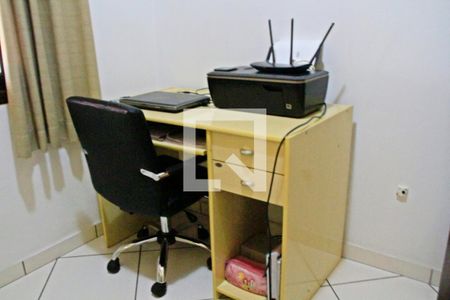 Casa à venda com 180m², 3 quartos e 2 vagasQuarto 2