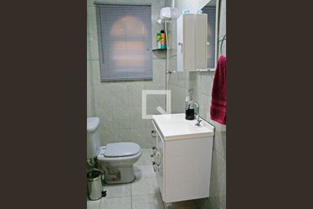 Casa à venda com 180m², 3 quartos e 2 vagasBanheiro Corredor