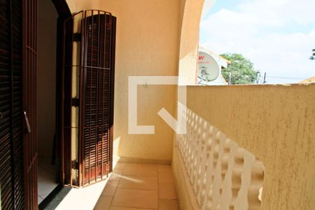 Casa à venda com 180m², 3 quartos e 2 vagasVaranda