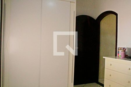 Casa à venda com 180m², 3 quartos e 2 vagasQuarto 3