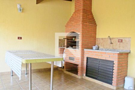 Casa à venda com 180m², 3 quartos e 2 vagasÁrea comum - Churrasqueira