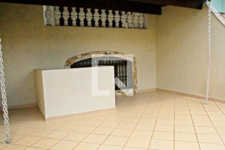 Casa à venda com 180m², 3 quartos e 2 vagasTerraço