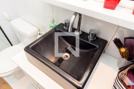 Apartamento à venda com 104m², 3 quartos e 2 vagasDetalhe Banheiro - Suíte 2