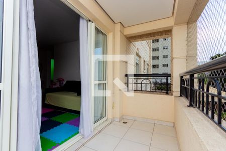 Apartamento à venda com 104m², 3 quartos e 2 vagasVaranda