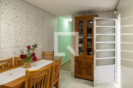 Casa à venda com 210m², 3 quartos e 2 vagasCozinha