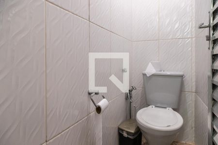 Casa à venda com 210m², 3 quartos e 2 vagasLavabo