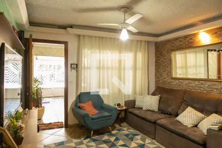 Sala de casa à venda com 3 quartos, 210m² em Vila Londrina, São Paulo