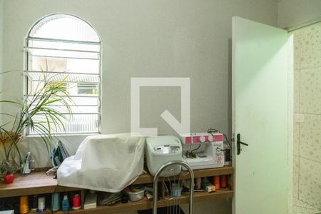 Casa à venda com 210m², 3 quartos e 2 vagasQuarto 3