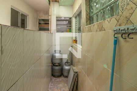 Casa à venda com 210m², 3 quartos e 2 vagasCorredor externo