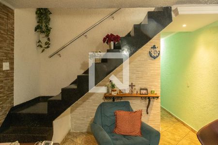 Sala de casa à venda com 3 quartos, 210m² em Vila Londrina, São Paulo