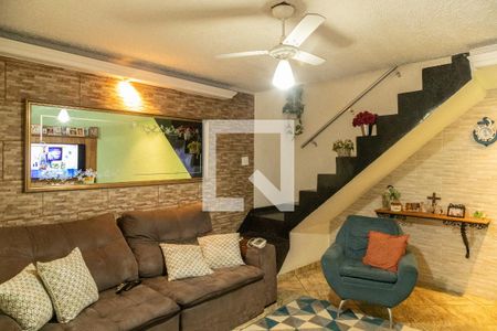 Sala de casa à venda com 3 quartos, 210m² em Vila Londrina, São Paulo