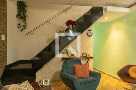 Sala de casa à venda com 3 quartos, 210m² em Vila Londrina, São Paulo