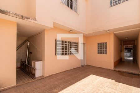 Casa à venda com 294m², 4 quartos e 5 vagas Casa à venda com 294m², 4 quartos e 5 vagasÁrea Externa