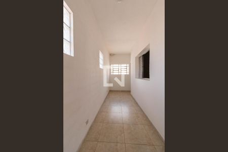 Casa à venda com 294m², 4 quartos e 5 vagas Casa à venda com 294m², 4 quartos e 5 vagasCorredor