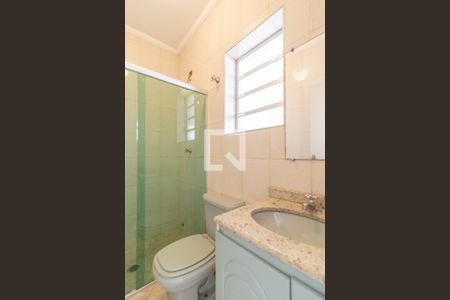 Casa à venda com 294m², 4 quartos e 5 vagas Casa à venda com 294m², 4 quartos e 5 vagasBanheiro