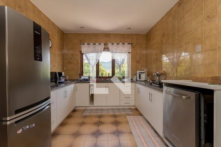 Casa à venda com 800m², 5 quartos e 7 vagasCozinha