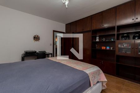 Casa à venda com 800m², 5 quartos e 7 vagasQuarto2