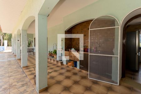 Casa à venda com 800m², 5 quartos e 7 vagasVaranda