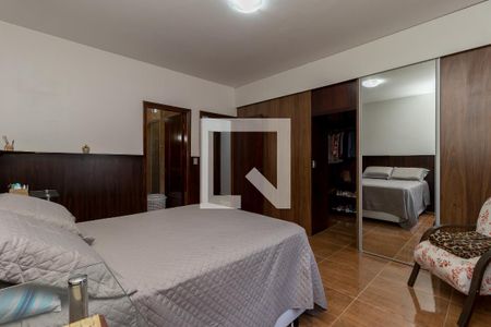 Casa à venda com 800m², 5 quartos e 7 vagasQuarto3 - suíte