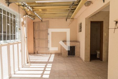 Casa à venda com 130m², 3 quartos e 2 vagasÁrea de Serviço