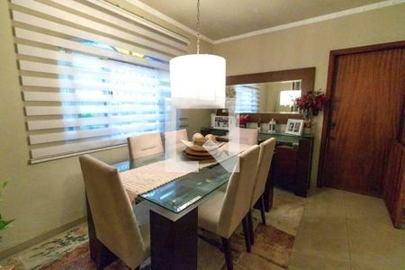 Casa à venda com 4 quartos, 250m² em Butantã, São Paulo