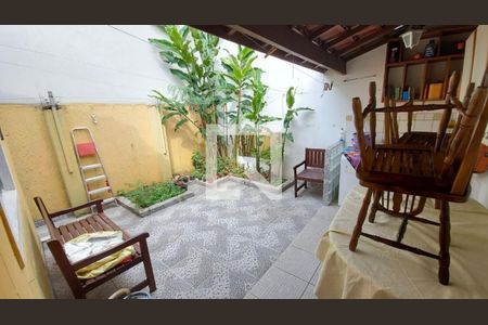 Casa à venda com 2 quartos, 110m² em Jardim Odete, São Paulo