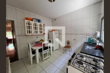 Casa à venda com 2 quartos, 110m² em Jardim Odete, São Paulo