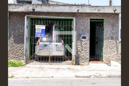 Casa à venda com 180m², 1 quarto e 1 vaga Casa à venda com 180m², 1 quarto e 1 vagaFachada