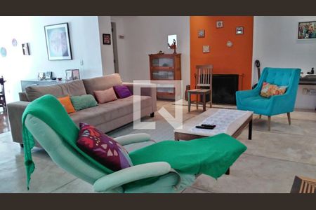 Casa à venda com 3 quartos, 222m² em Butantã, São Paulo