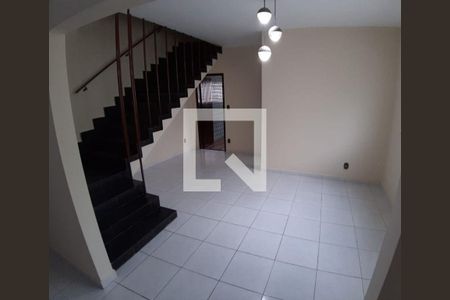 Casa à venda com 3 quartos, 280m² em Vila Gomes, São Paulo